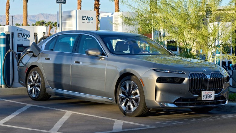 BMW'nin Yeni Nesil Elektrikli Arabasının Bataryaları Daha Fazla Menzil ve Daha Düşük Maliyet Sunacak