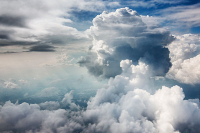 İyonosfer: Atmosferin Elektromanyetik Dalgaların Yansımasını ve Haberleşme Teknolojilerinin Çalışmasını Sağlayan Bölümü