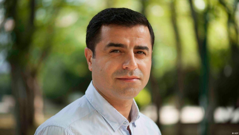 Selahattin Demirtaş, Meral Akşener'in Millet İttifakı'ndan çekilmesi sonrası birlik mesajı verdi
