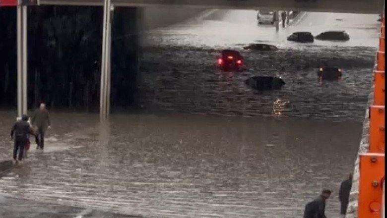 Diyarbakır'da Şiddetli Yağış Nedeniyle Yollar Kapandı