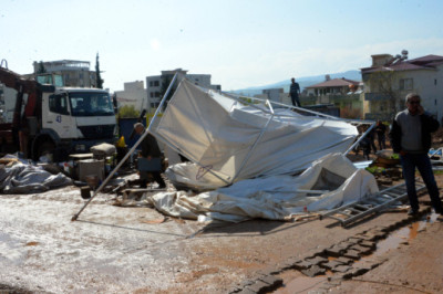 Kahramanmaraş'ta Hortum Felaketi: 1 Ölü, 50 Yaralı