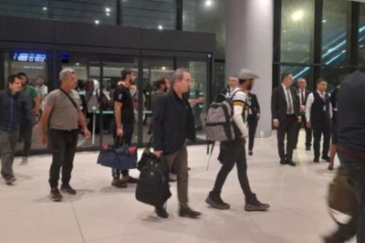 Türkiye, Sudan'da Mahsur Kalan Vatandaşlarını Tahliye Ediyor