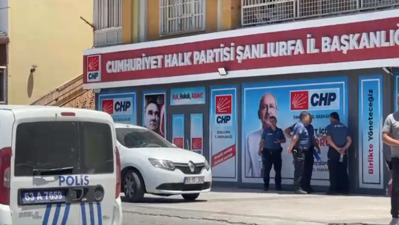 CHP Şanlıurfa İl Başkanlığı'nda Gerginlik: Parti Binasına Kilit Vuruldu