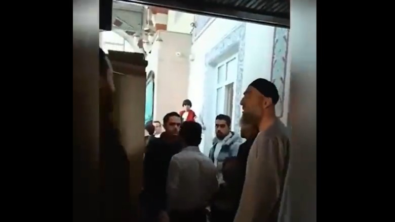 Esenler Merkez Camisi'nde Tarihi Tartışma: "Neden Atatürk'ü Anmıyorsunuz?"