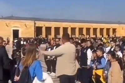 Anıtkabir'de 'Andımız' Okuyan Çocuklara Müdahale: Tartışmalı Anı