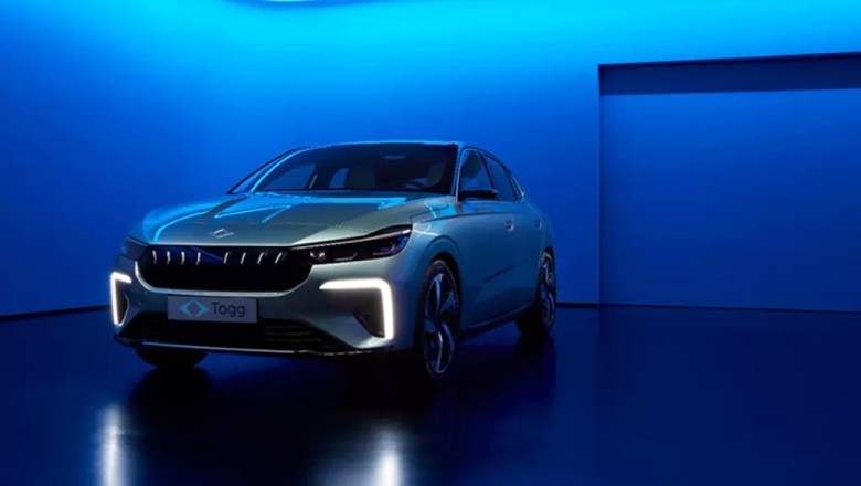 Türkiye’nin yerli otomobili Togg, yeni modeli T10F’i dünyaya tanıttı