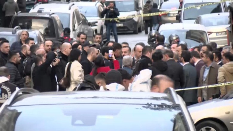 AK Parti Adayına Seçim Çalışması Sırasında Silahlı Saldırı: 1 Yaralı