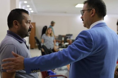 Vali Ercan Turan'dan Sosyal Yardımlaşma ve Dayanışma Vakfı ile Sosyal Hizmet Merkezine Ziyaret